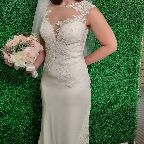 Sophia Tolli Wedding Gown - Picture 5 of 5